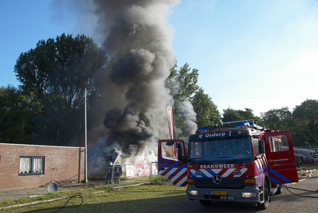 2012/162/gb_20120722_017_sportcomplex_sloten_grote_brand.jpg