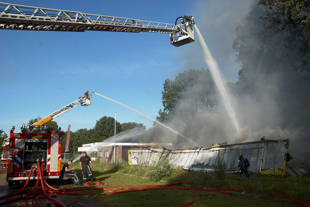 2012/162/gb_20120722_054_sportcomplex_sloten_grote_brand.jpg