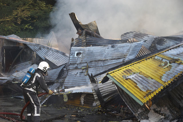 2012/162/gb_20120722_059_sportcomplex_sloten_grote_brand.jpg