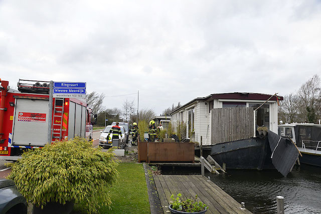 2019/64/20190316-18u01_gb_001_stormschade_nieuwemeerdijk.jpg