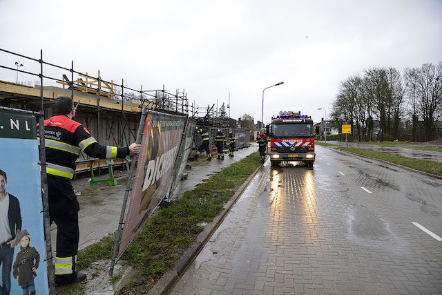 2022/26/20220206-09u47_gb_002_stormschade_kam_onneslaan.jpg