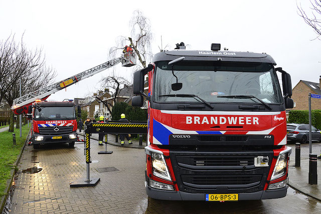 2022/27/20220206-12u32_gb_015_stormschade_rietwijckstraat.jpg