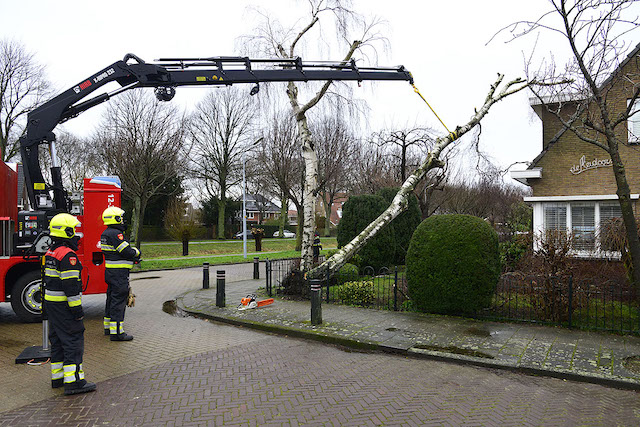 2022/27/20220206-12u53_gb_021_stormschade_rietwijckstraat.jpg